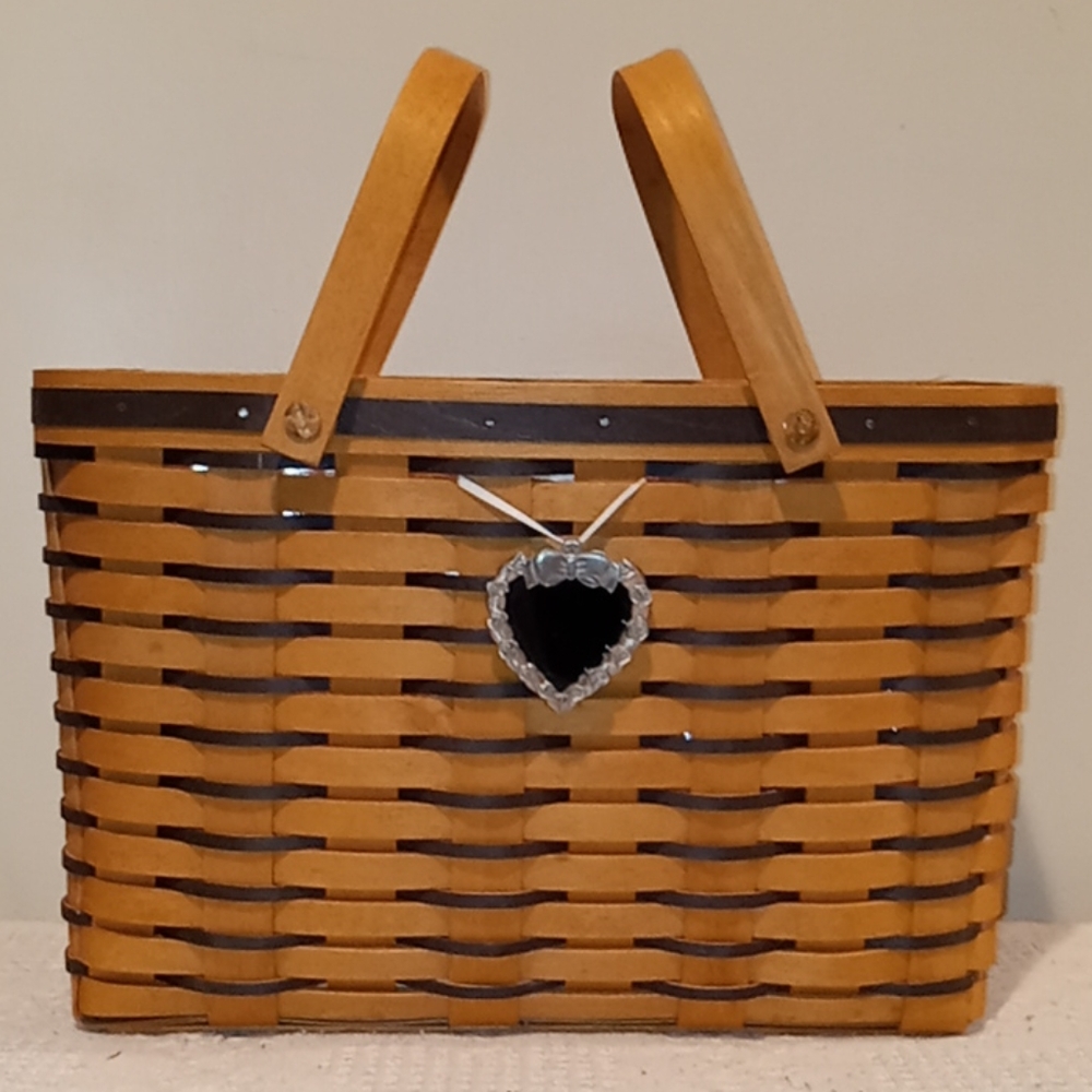 "As Is" Longaberger Cherished Memories Basket (1998) #0104
